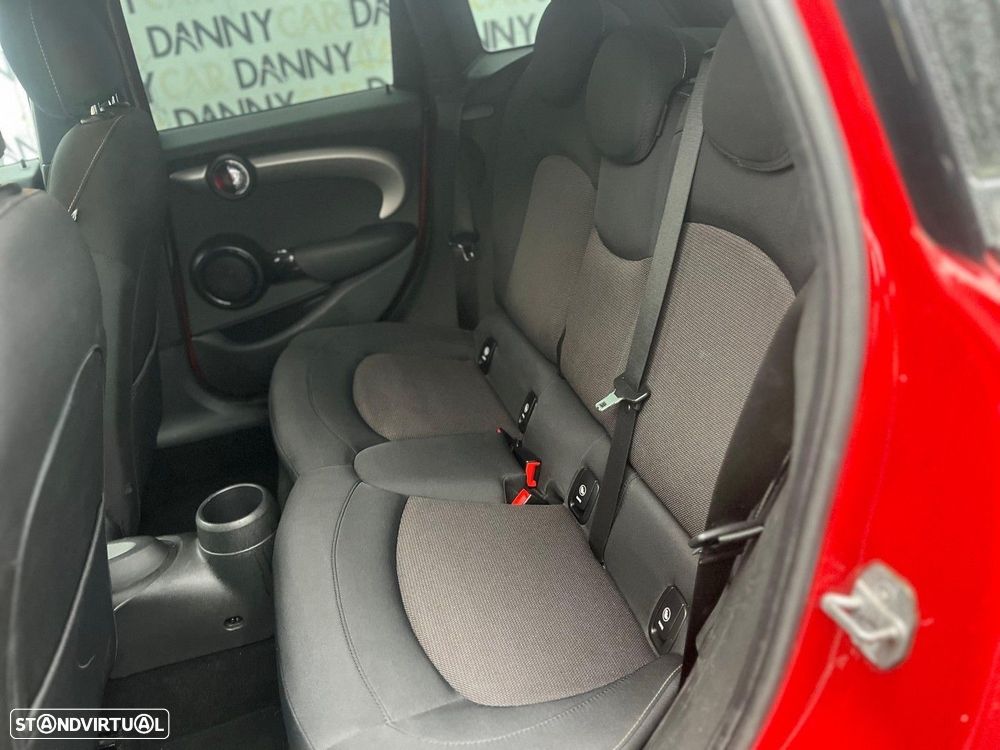 MINI 5 Portas Cooper D - 3