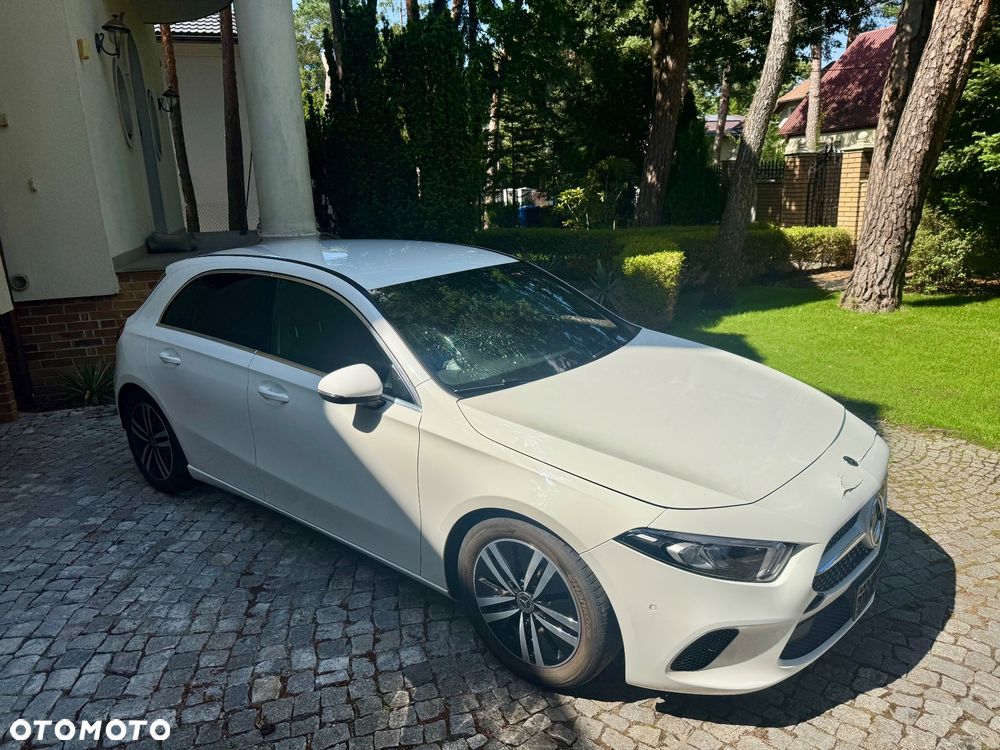 Mercedes-Benz Klasa A 180 Edycja specjalna 7G-DCT - 16