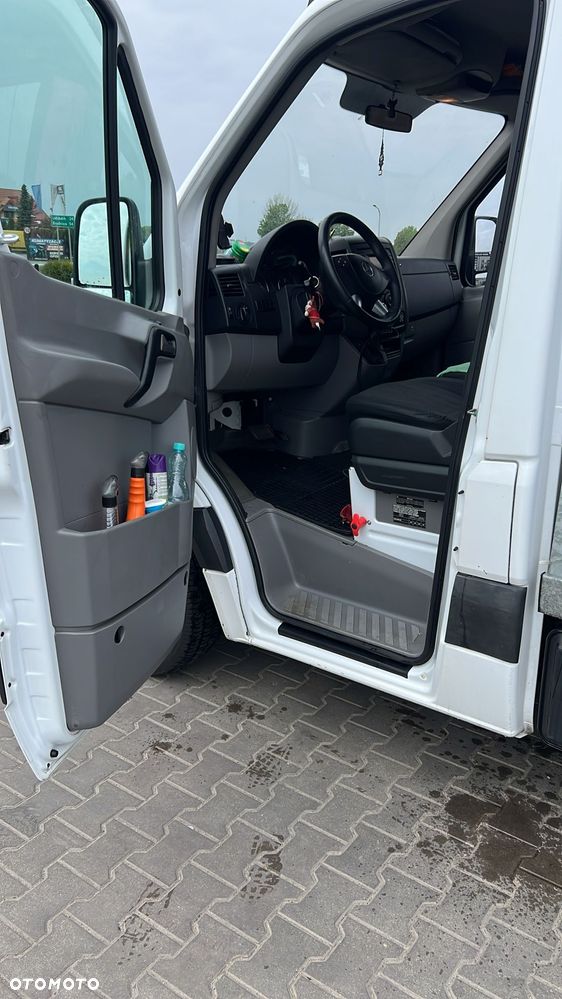 Mercedes-Benz Sprinter - 9
