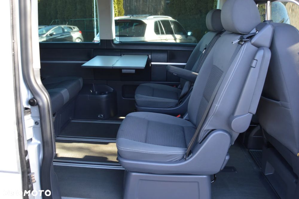 Volkswagen Multivan - 28