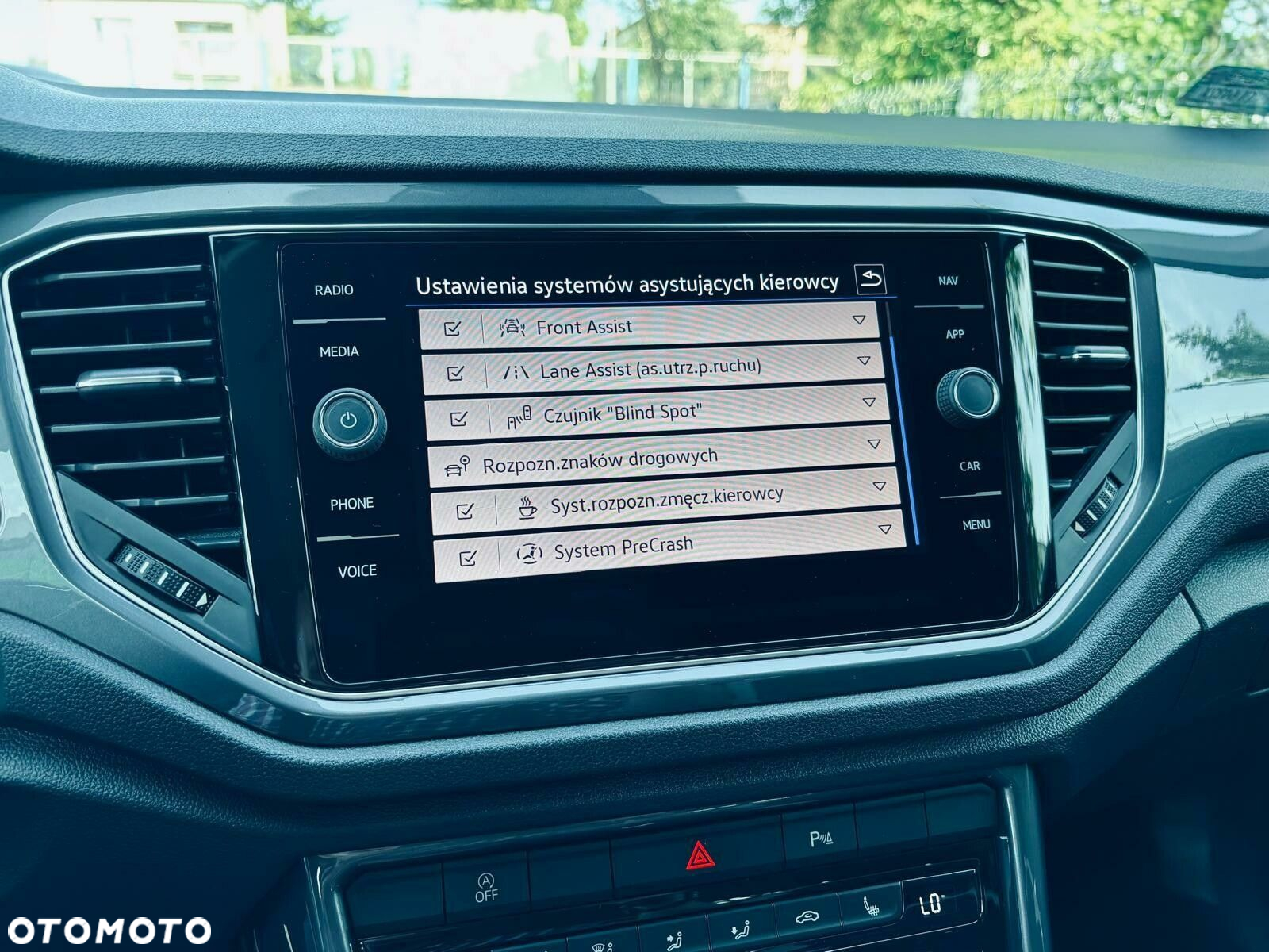 Volkswagen T-Roc 1.5 TSI ACT Premium DSG - 29