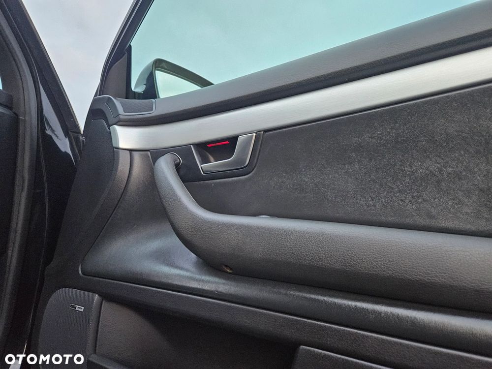 Audi A4 Limousine 2.0 TDI DPF S line Sportpaket (plus) - 36