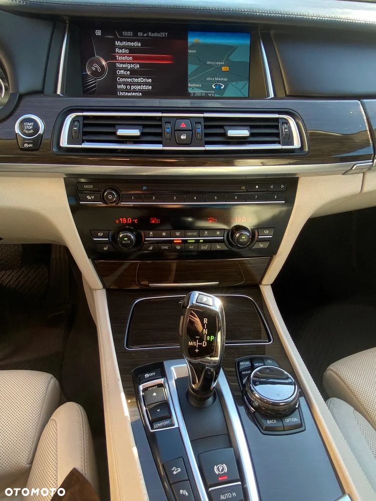 BMW Seria 7 740d xDrive - 6