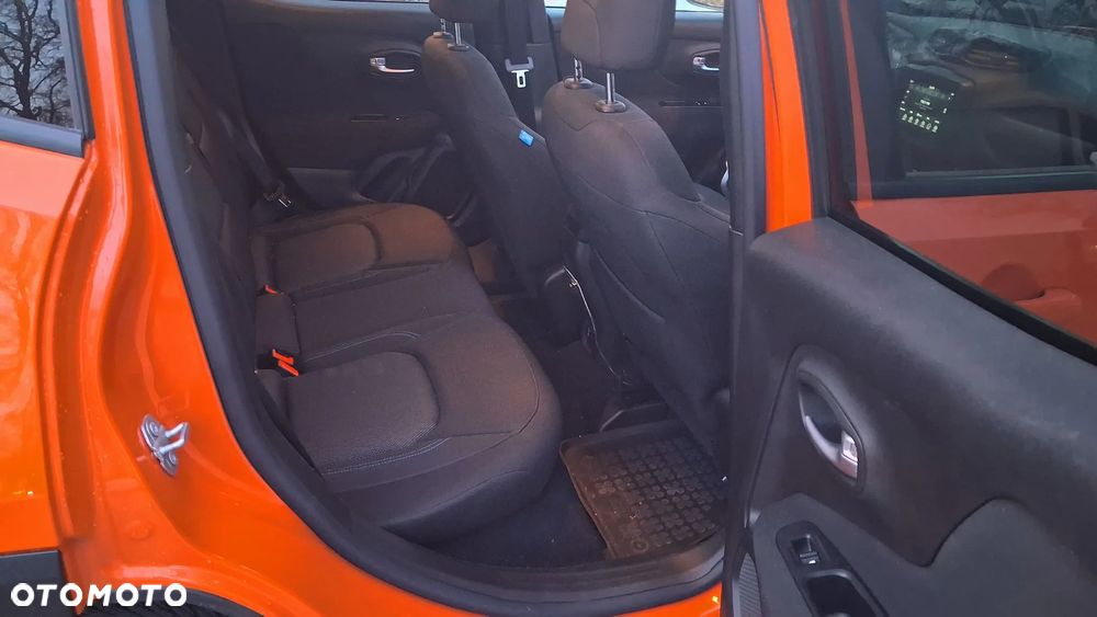 Jeep Renegade - 17