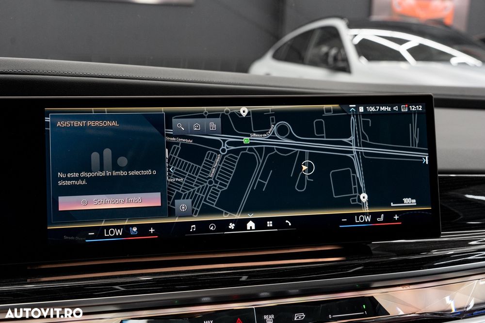 BMW Seria 7 740d xDrive MHEV - 37