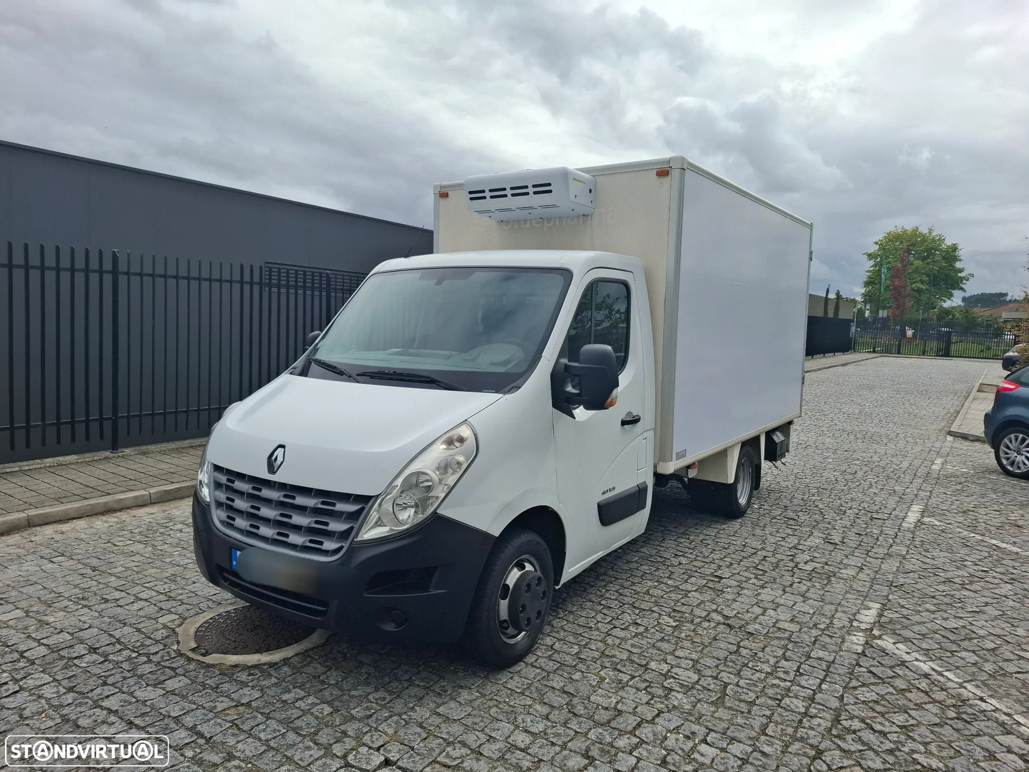 Renault MASTER 2.3DTI C/PLATAFORMA E MOTOR FRIO - 2