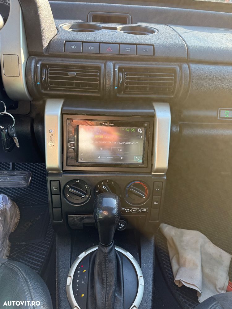 Land Rover Freelander - 12