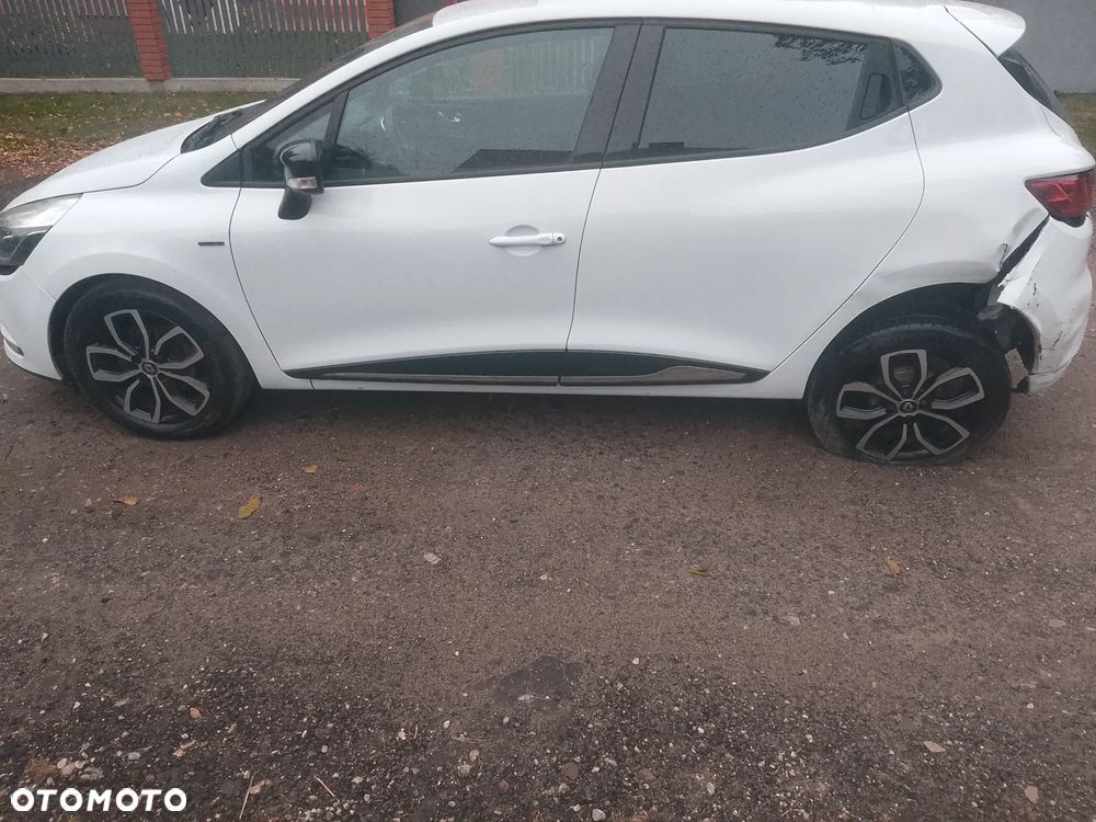 Renault Clio 0.9 Energy TCe Limited EU6 - 12