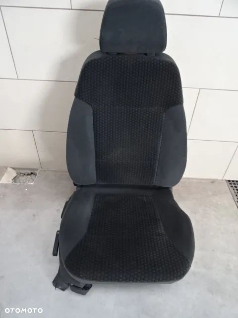 FOTEL PRAWY PRZÓD OPEL VECTRA C NR91 - 4