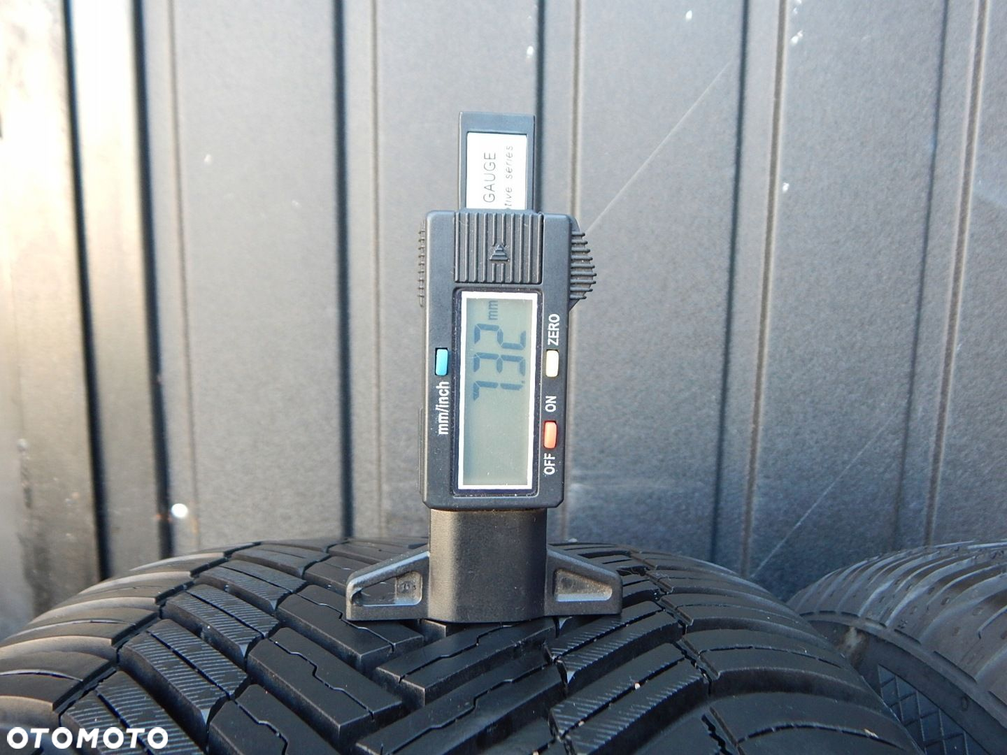 VW T5 koła alufelgi FELGI opony R17 235/55 bieżnik 4.67 7.32 - 14