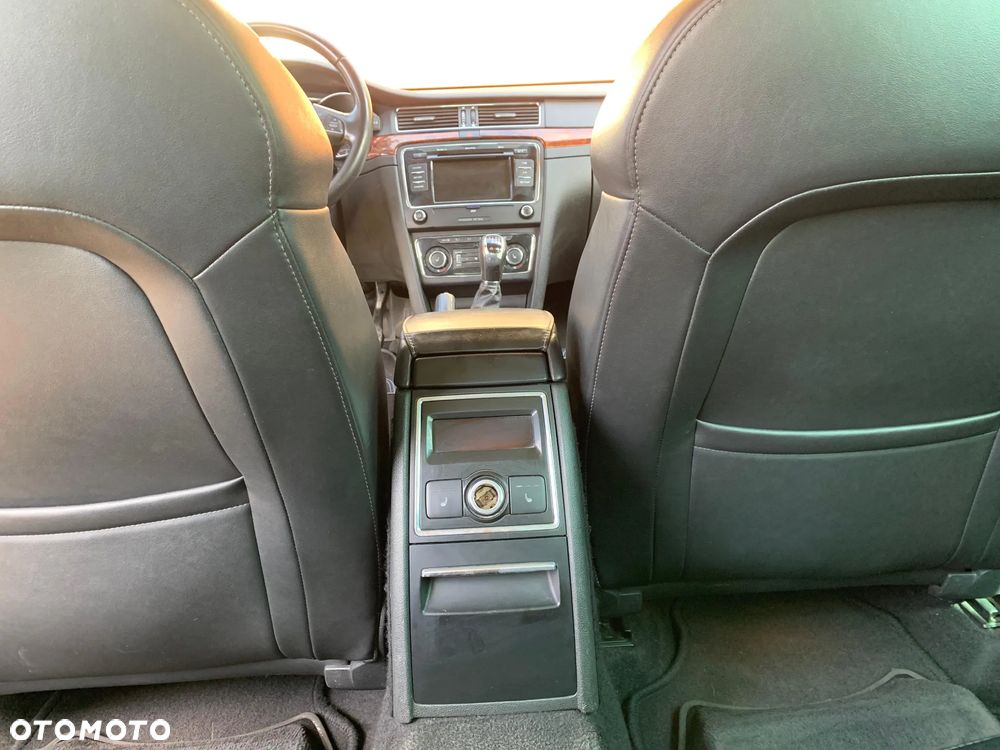 Skoda Superb 2.0 TDI 4x4 Elegance - 23