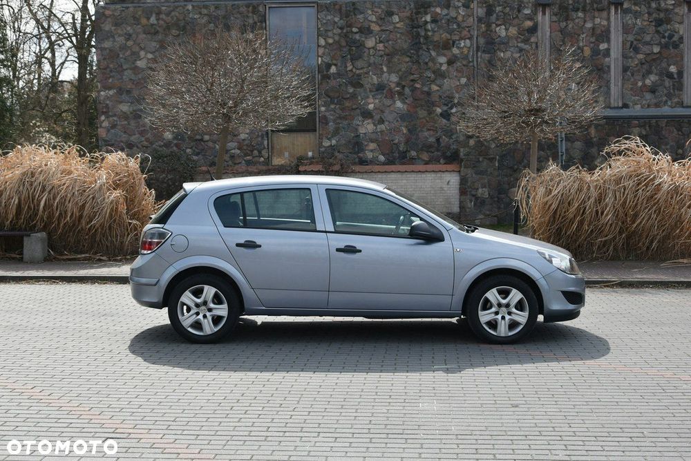 Opel Astra - 8