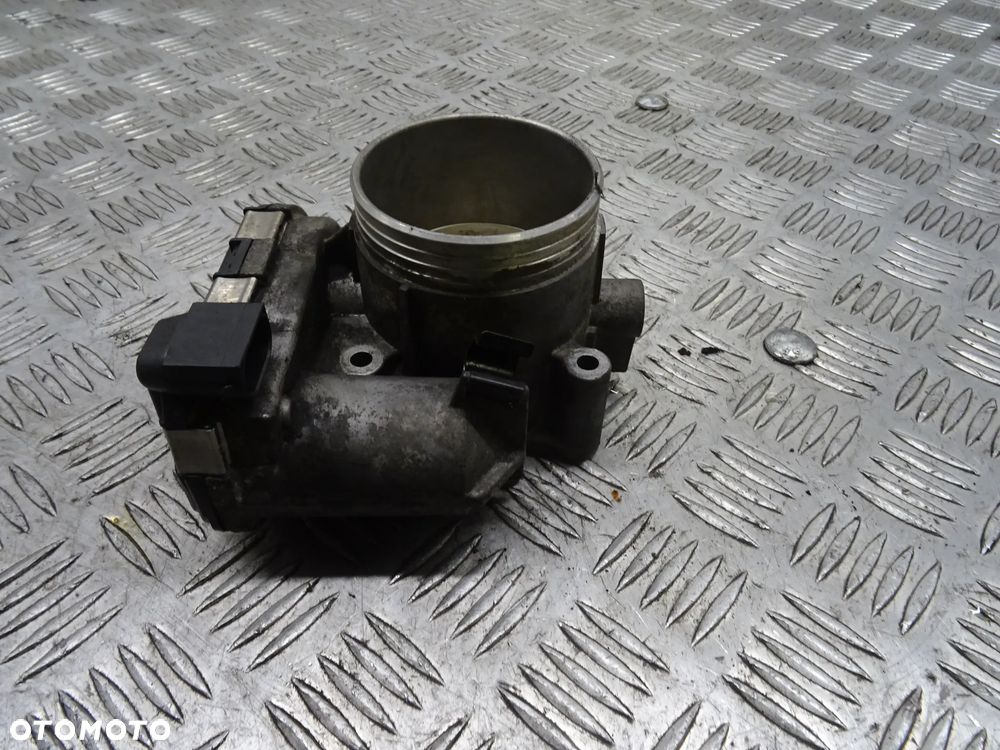 VOLVO XC70 01-07 2.5T 210KM PRZEPUSTNICA 30711553 - 4