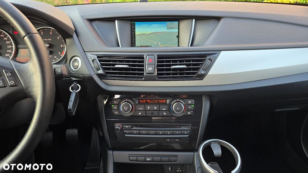 BMW X1 sDrive18i xLine - 16