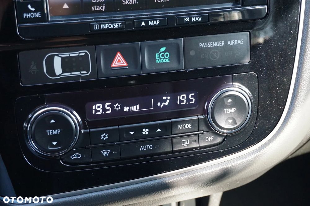 Mitsubishi Outlander 2.0 4WD Plus - 34