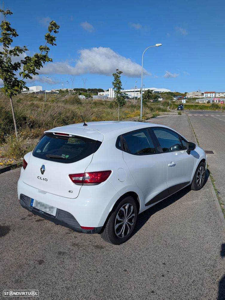 Renault Clio 1.5 dCi Confort - 6