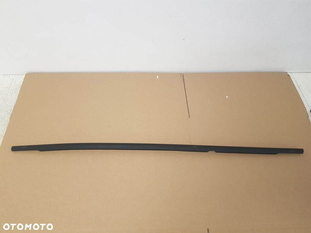 NOWA LISTWA ZGARNIAJĄCA  DRZWI SKODA OCTAVIA III 3 KOMBI 12-20r PRAWA TYLNA PRAWY TYŁ 5E9839478