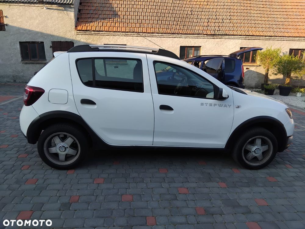 Dacia Sandero Stepway 1.5 dCi - 4