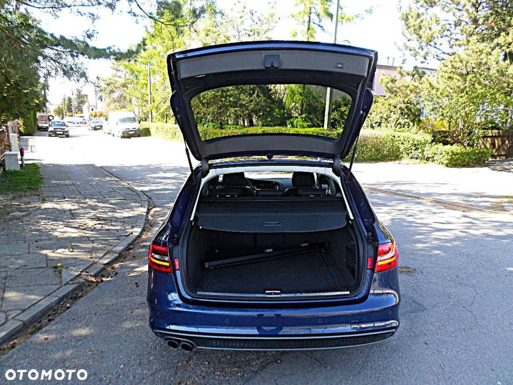 Audi A4 Avant 2.0 TDI DPF clean diesel quattro S line Sportpaket - 24