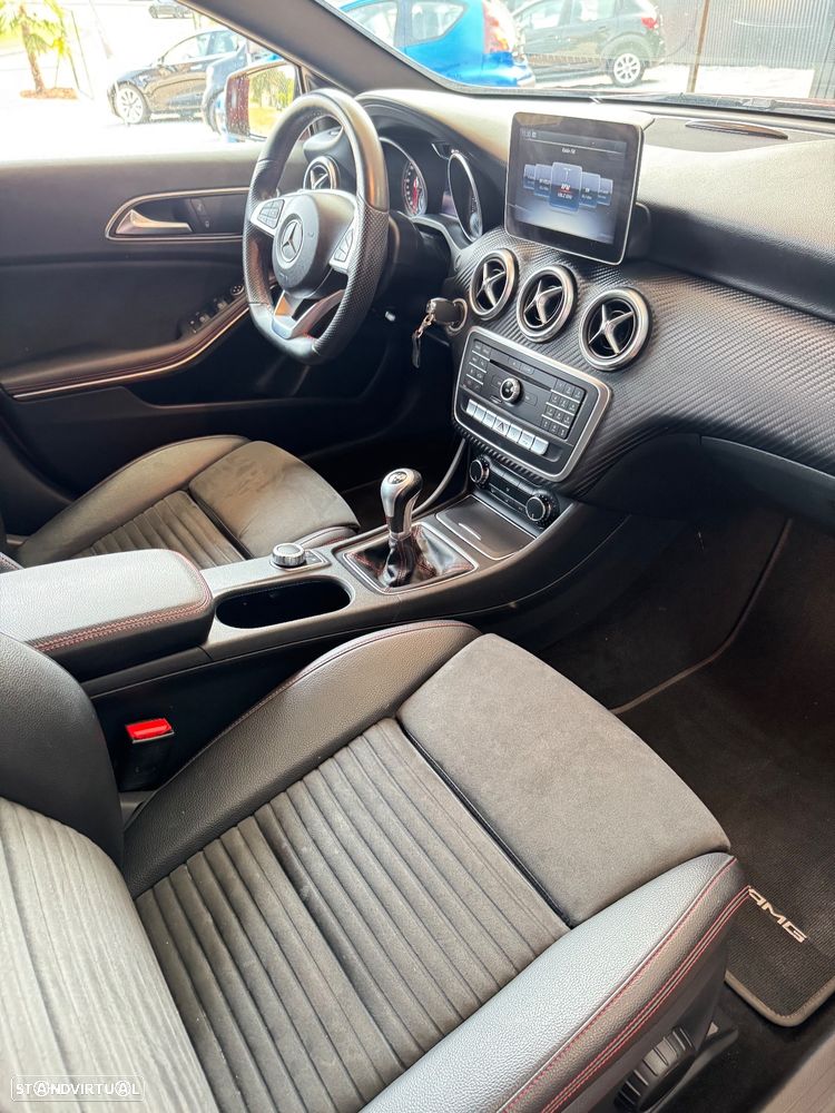 Mercedes-Benz A 180 d AMG Line - 17