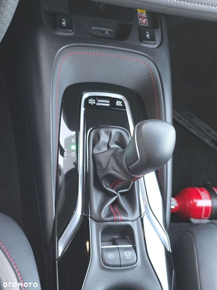 Toyota Corolla 2.0 Hybrid GR Sport Dynamic - 14