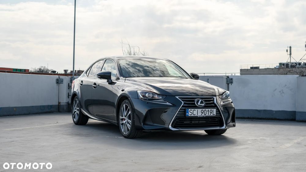 Lexus IS 200t Elite - 10
