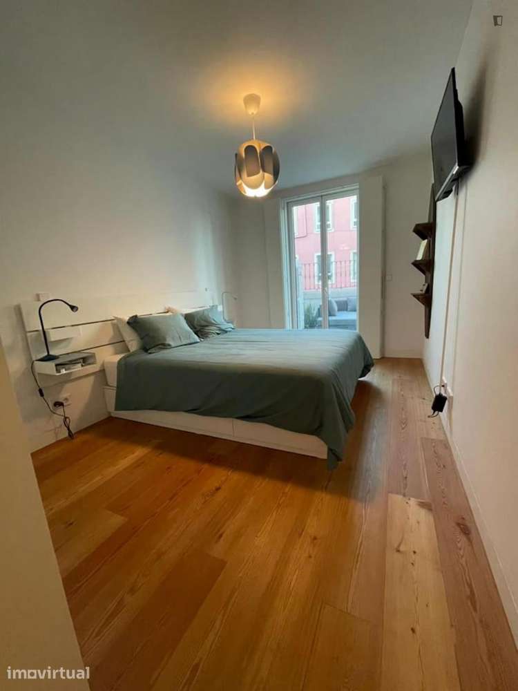 Apartamento com 1 quartos - localizado em Intendente Lisbon - Grande imagem: 2/7