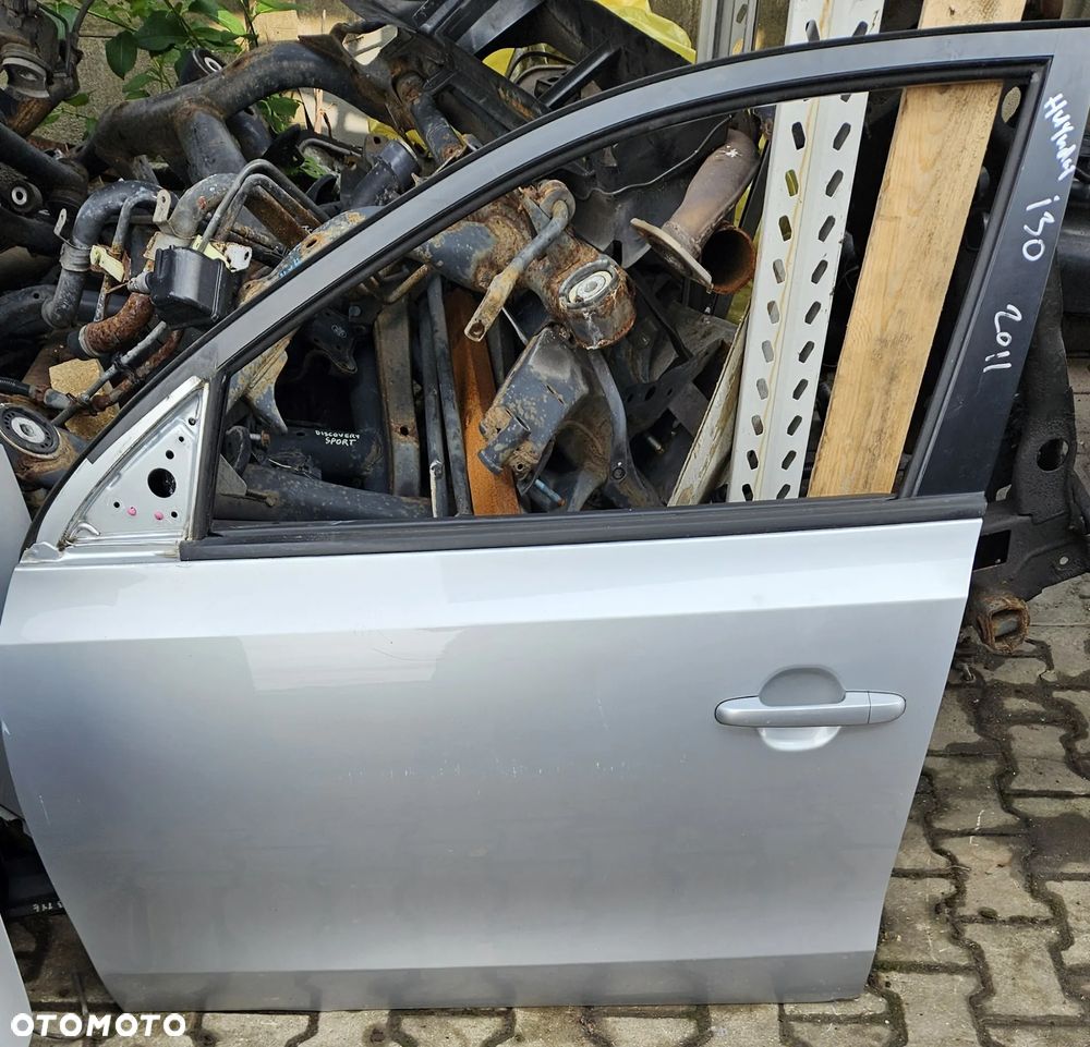 Hyundai i30 drzwi przód przednie prawe  R2 - 3