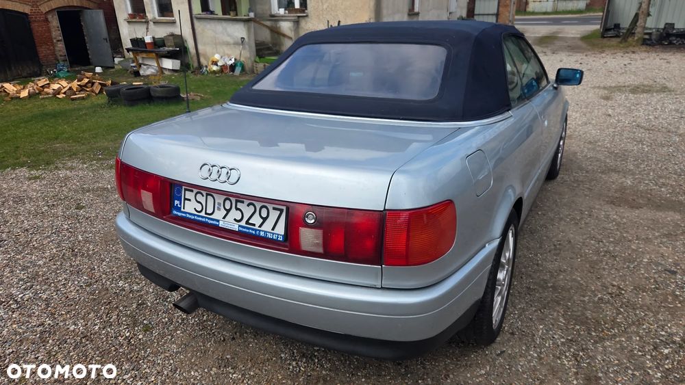 Audi 80 2.3 E - 10