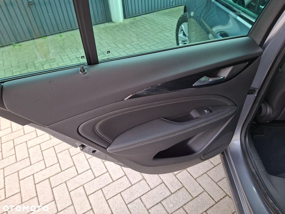 Opel Insignia 2.0 CDTI Exclusive S&S - 11