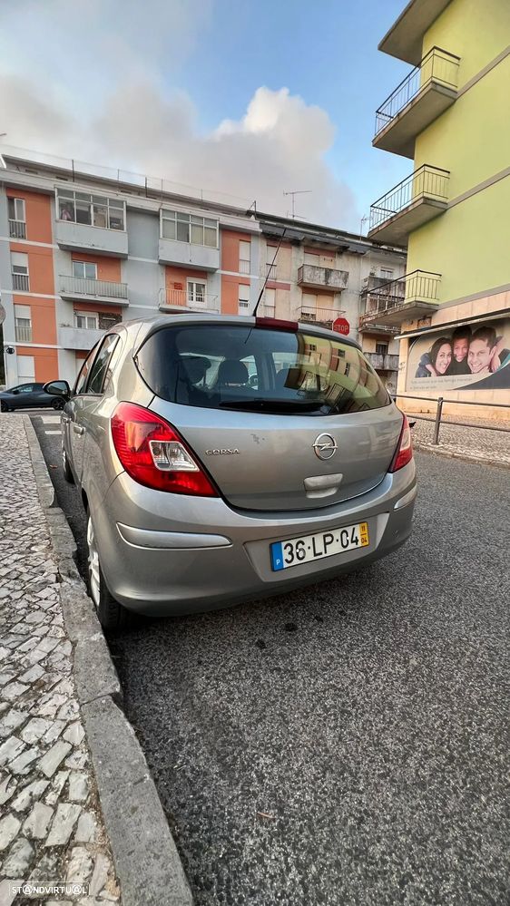Opel Corsa 1.2 Enjoy - 4