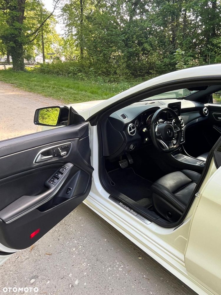 Mercedes-Benz CLA 200 d 7G-DCT AMG Line - 6