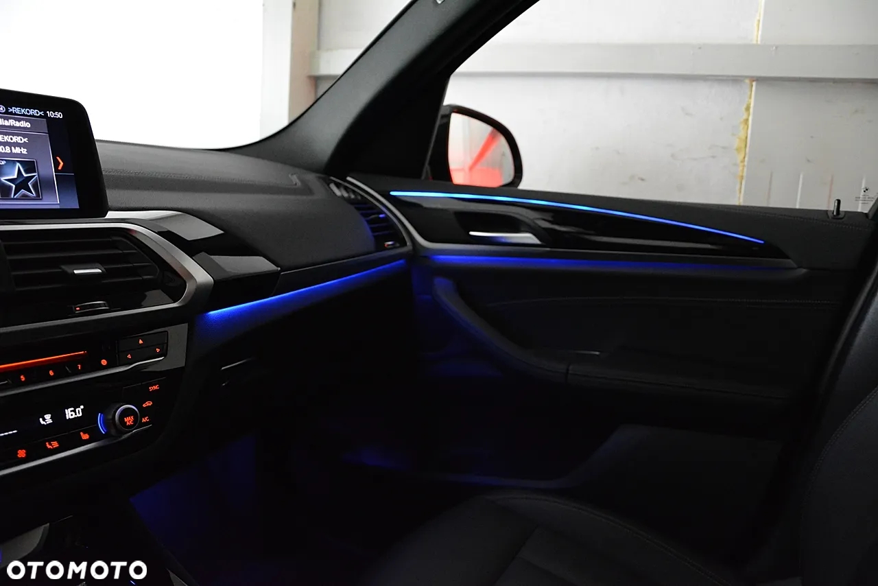 BMW X3 xDrive20d Luxury Line - 27