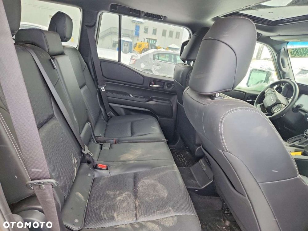 Toyota Land Cruiser - 9