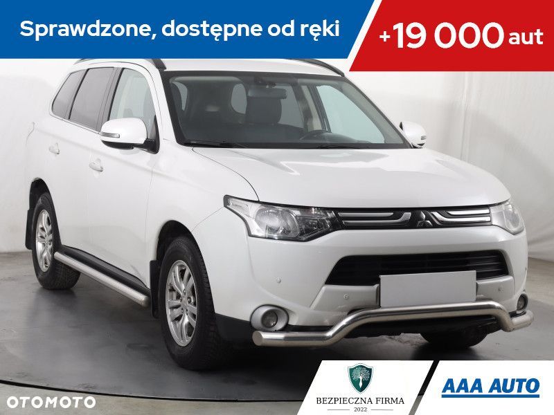 Mitsubishi Outlander - 1