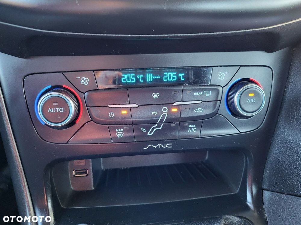 Ford Focus - 25
