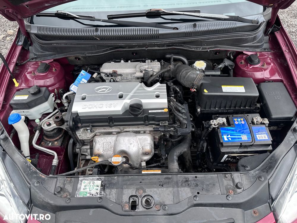 Hyundai Accent 1.4 GL - 30