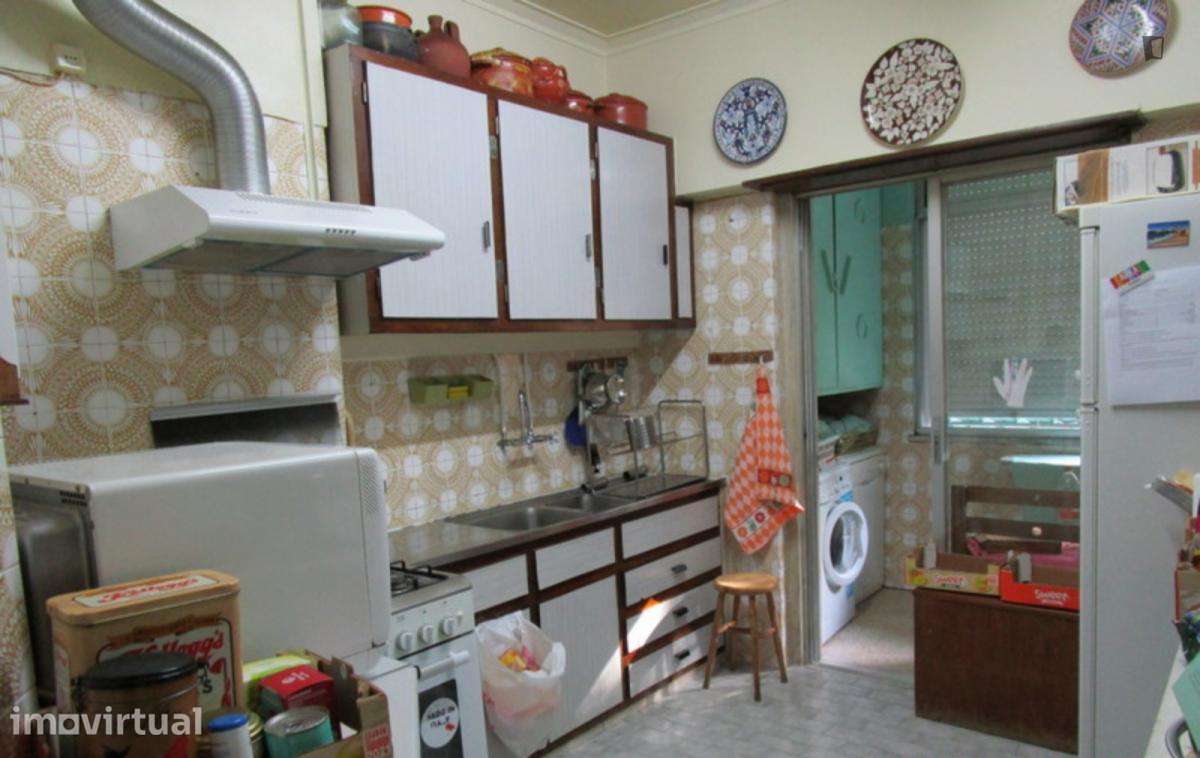 Quarto - localizado em Benfica Lisbon - Grande imagem: 2/5