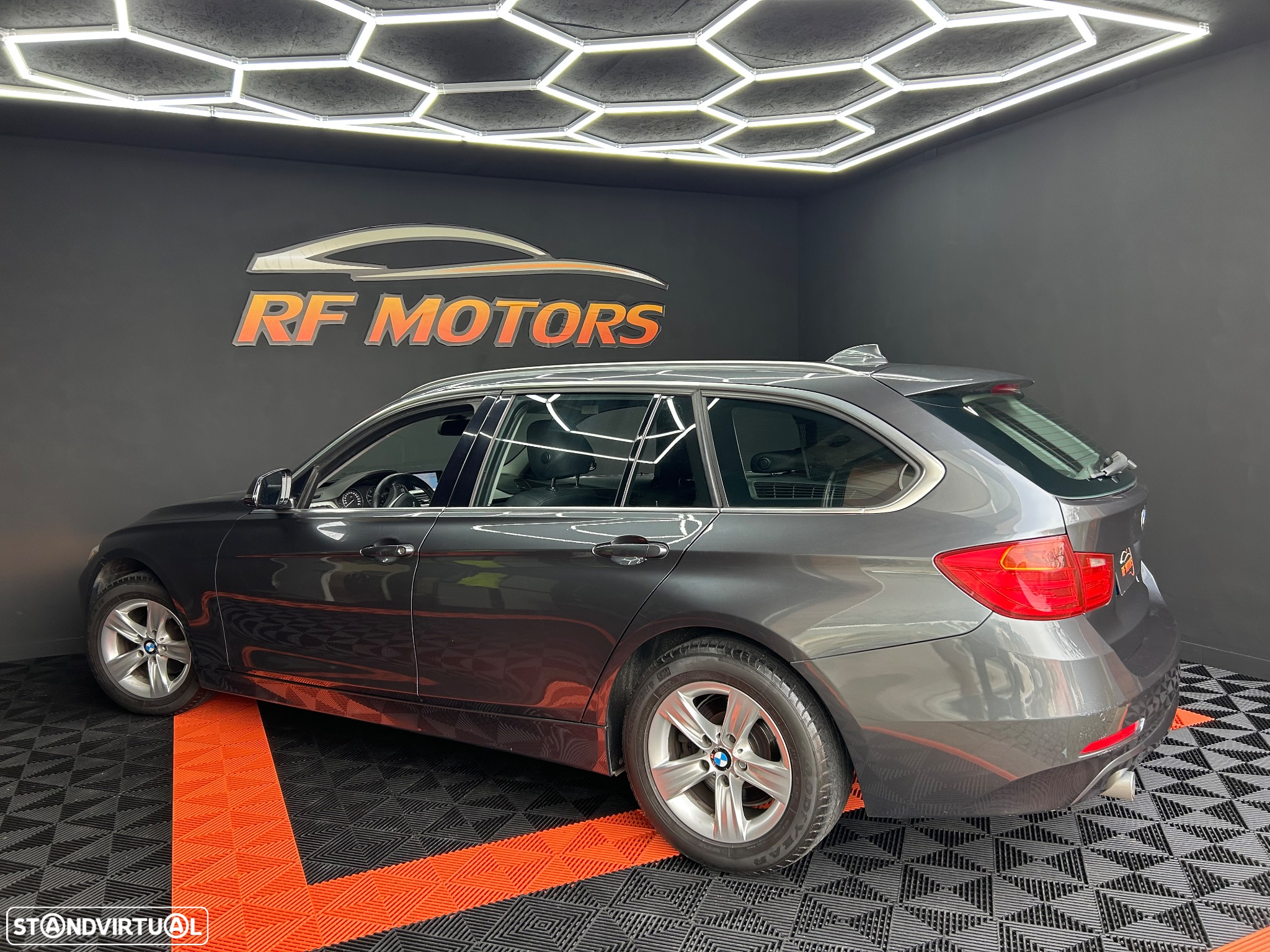 BMW 318 d Touring Navigation - 24