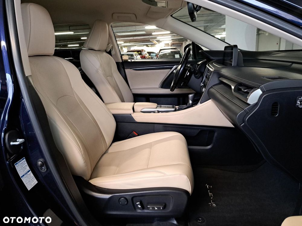 Lexus RX 450h Business Edition - 16