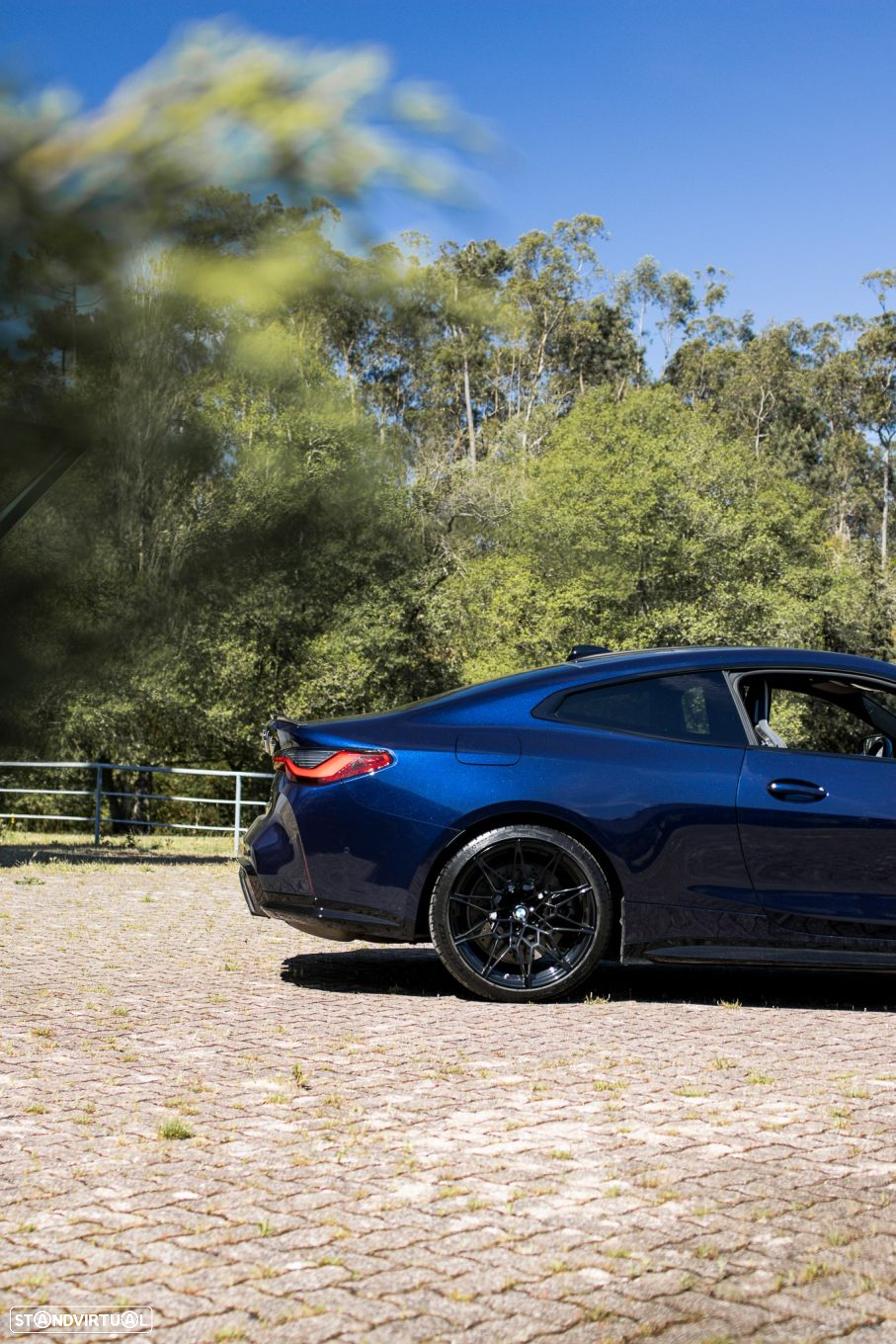 BMW M4 Competition xDrive - 36