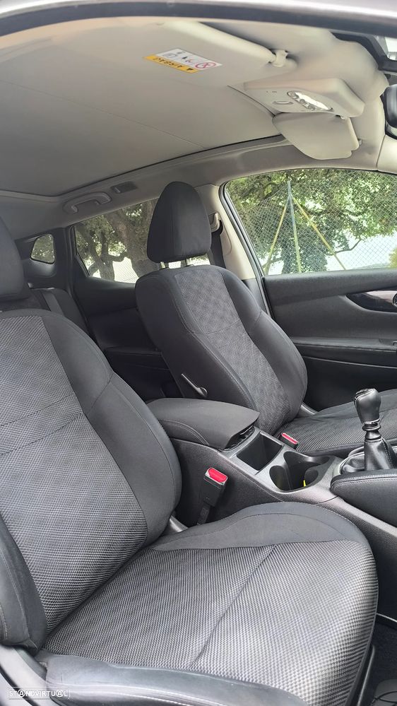 Nissan Qashqai 1.5 dCi N-Connecta 18 RS - 42
