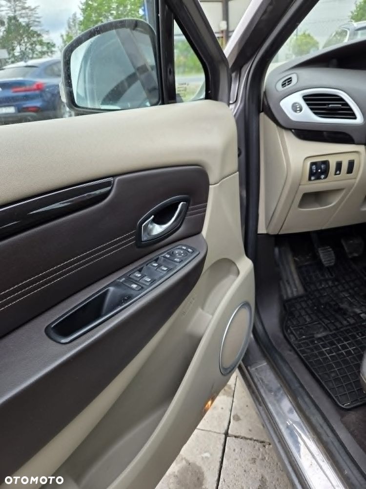 Renault Scenic - 18