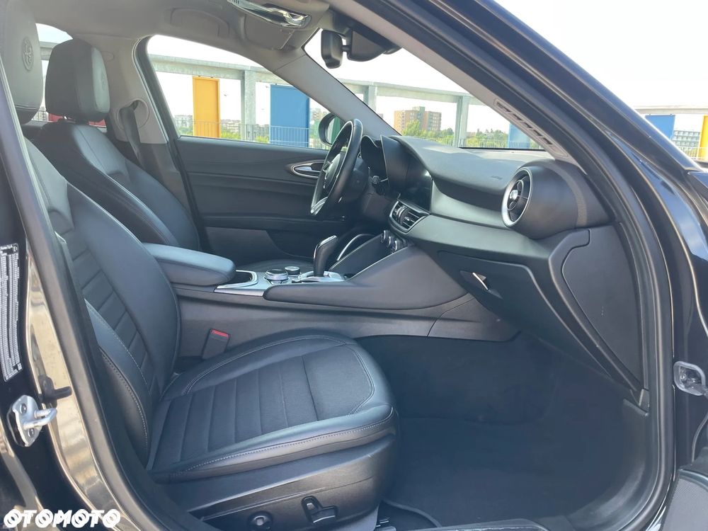Alfa Romeo Giulia 2.0 Turbo Super - 21