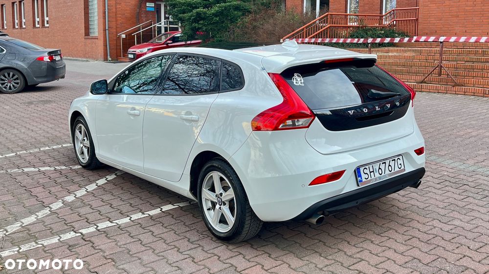 Volvo V40 T3 Momentum - 6