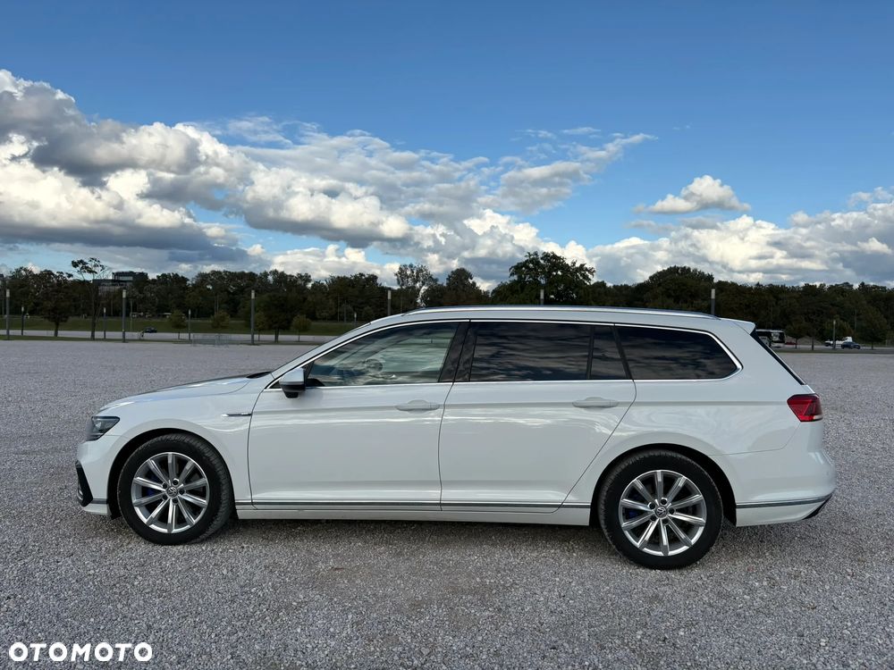 Volkswagen Passat - 23