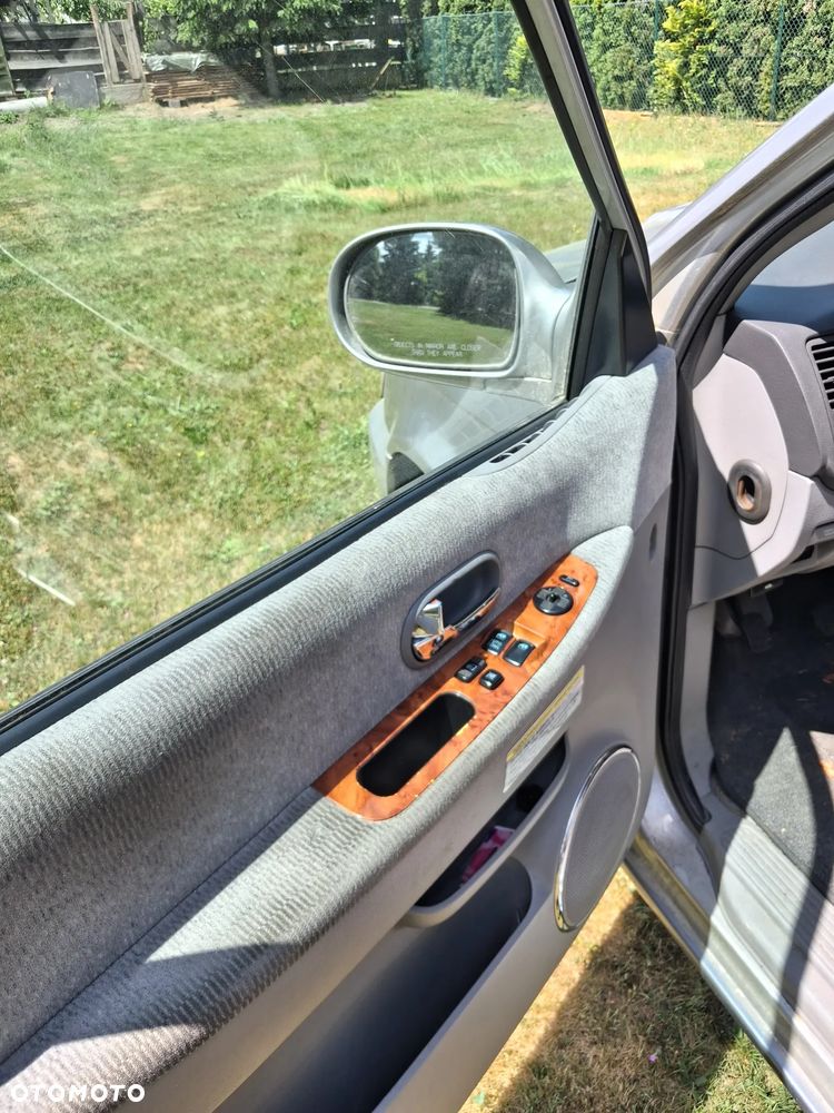 Kia Carnival 2.9 CRDi (klm lea) - 25