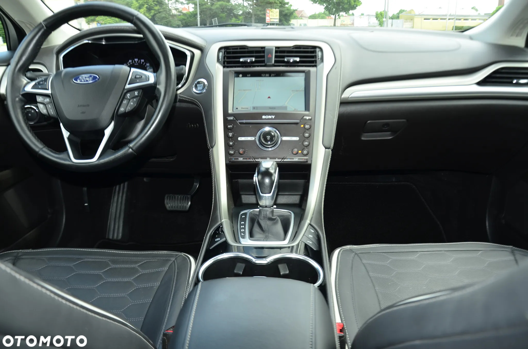 Ford Mondeo Vignale 2.0 Hybrid - 22