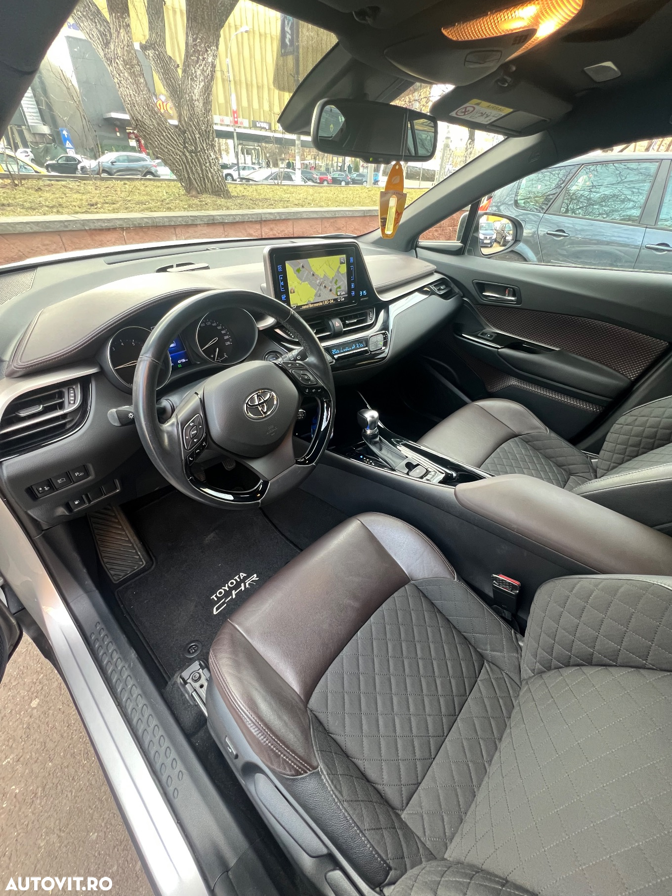 Toyota C-HR 1.2 Turbo 4x4 CVT C-lassy - 7