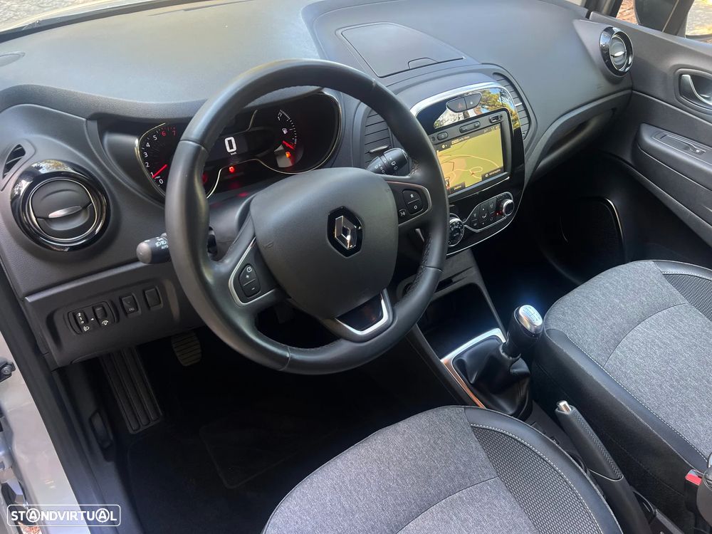 Renault Captur 0.9 TCE Exclusive - 17